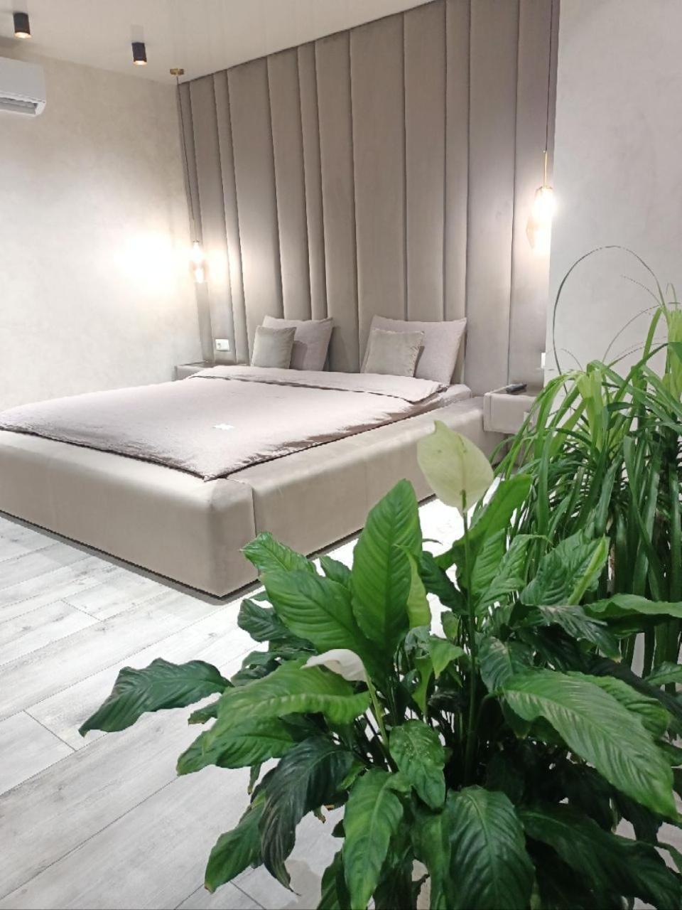 2К Шикарний Люкс! Apartamento Khmelʼnytsʼkyy Exterior foto